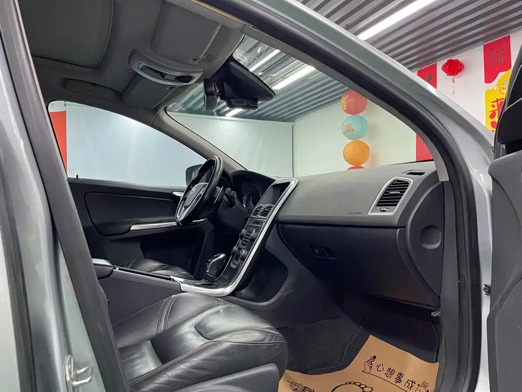 Volvo XC60 (Import) — миниатюра 21