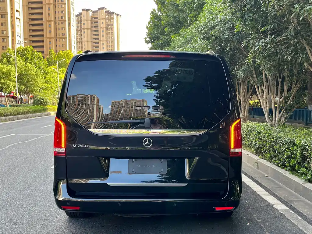 Mercedes-Benz V-Class — миниатюра 5