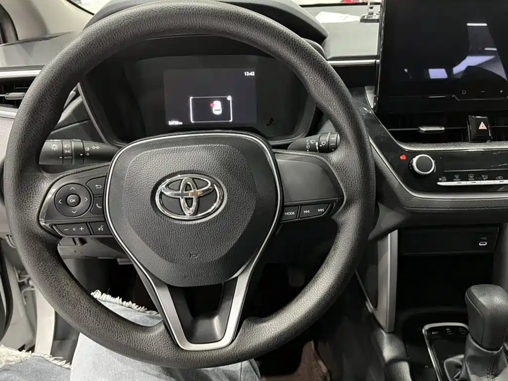 Toyota Frontlander — миниатюра 4