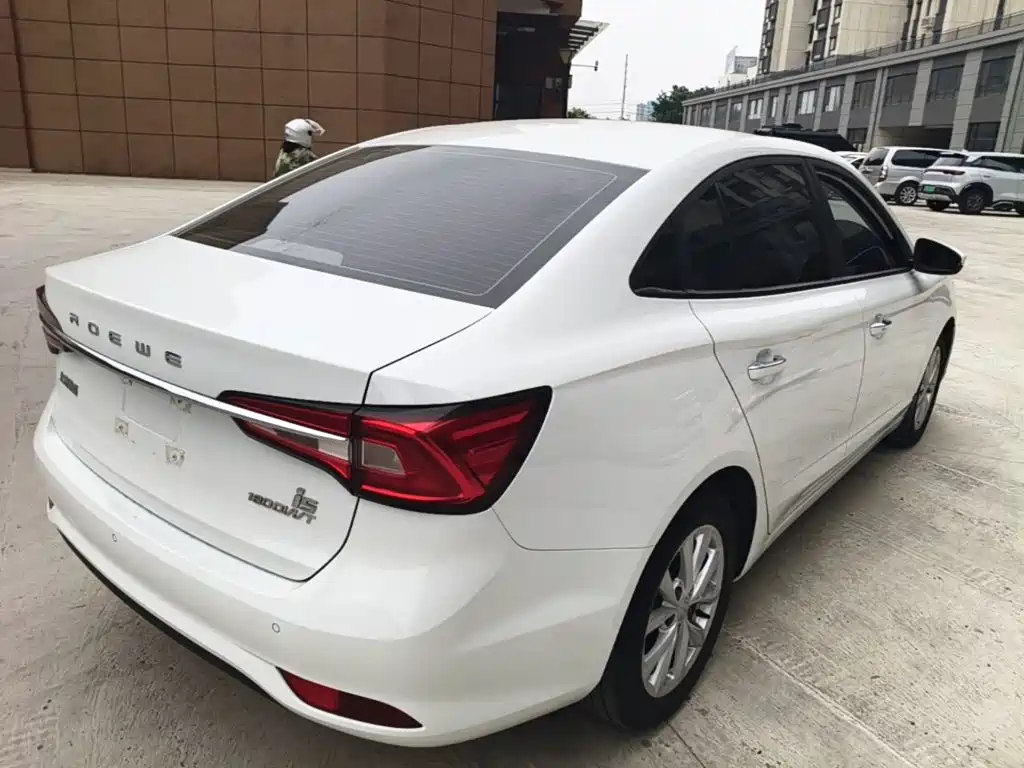 Roewe i5 — миниатюра 7