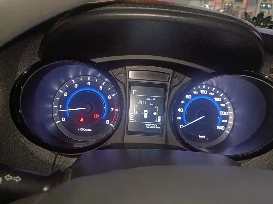 Changan CS15 — миниатюра 14
