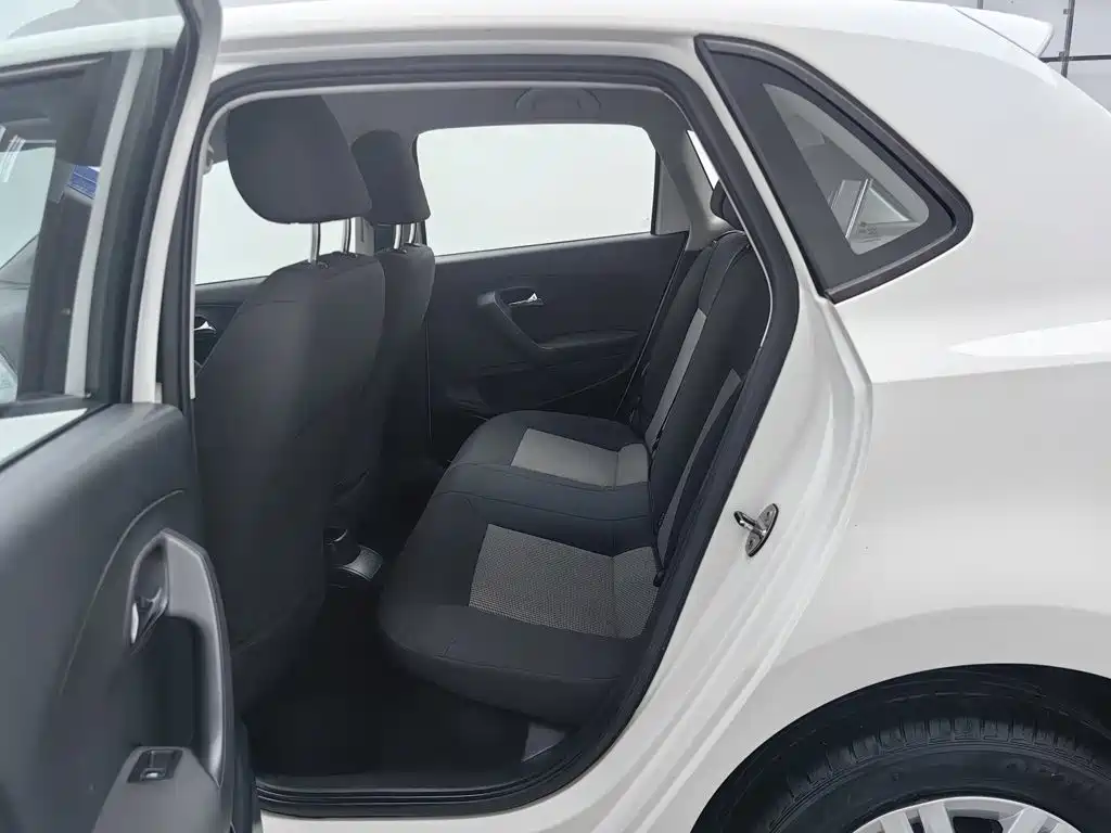 Volkswagen Polo — миниатюра 15