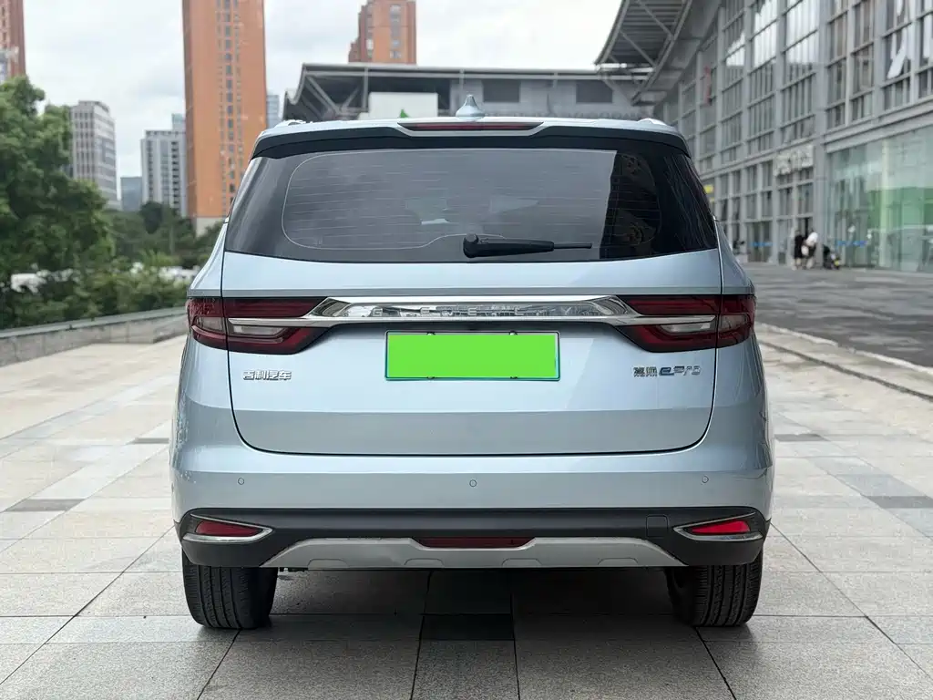 Geely Jia Ji New Energy — миниатюра 10