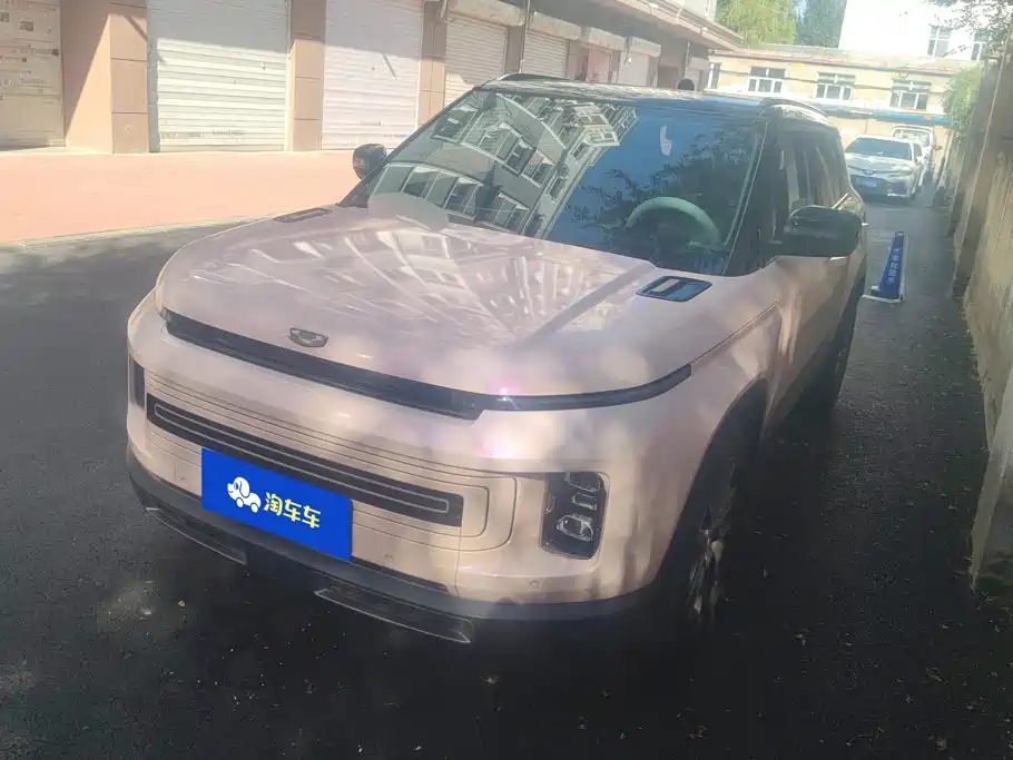 Geely Icon