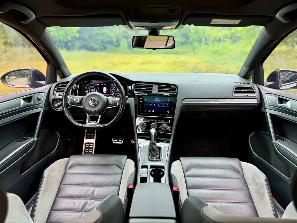 Volkswagen Golf — миниатюра 9