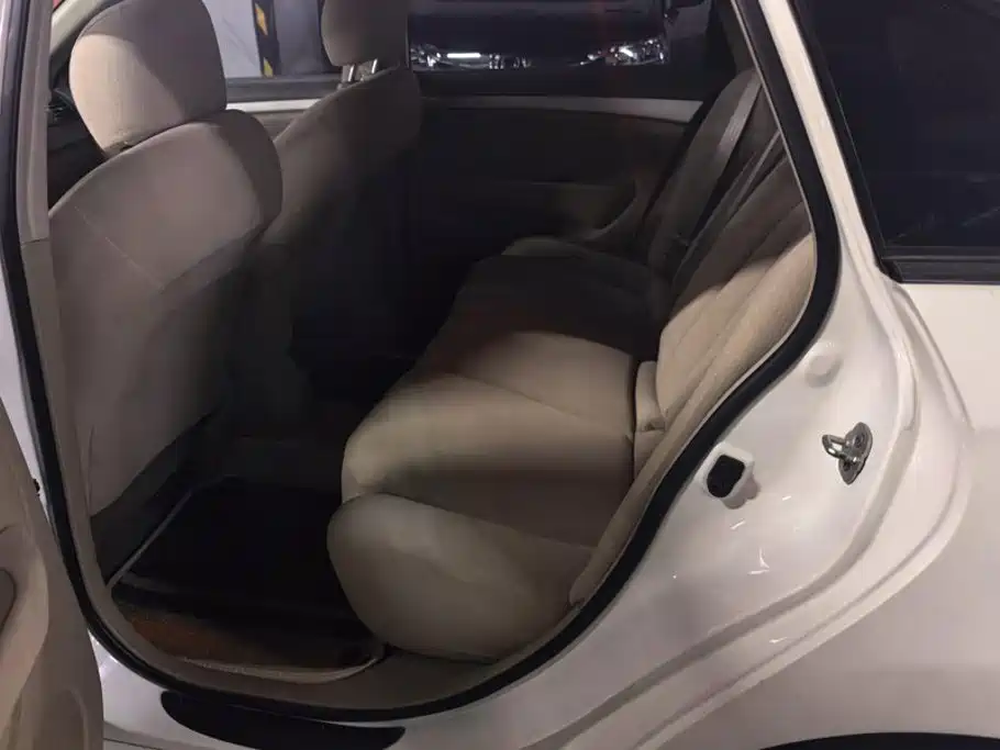 Nissan Sylphy — миниатюра 11