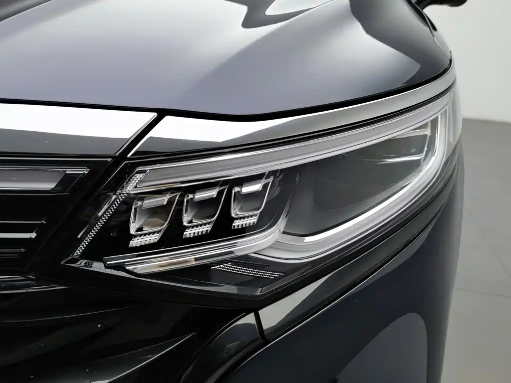 Roewe iMAX8 — миниатюра 7
