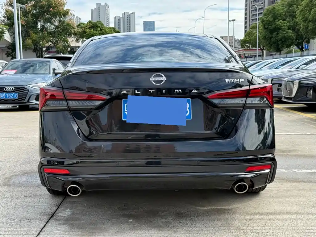 Nissan Teana — миниатюра 6
