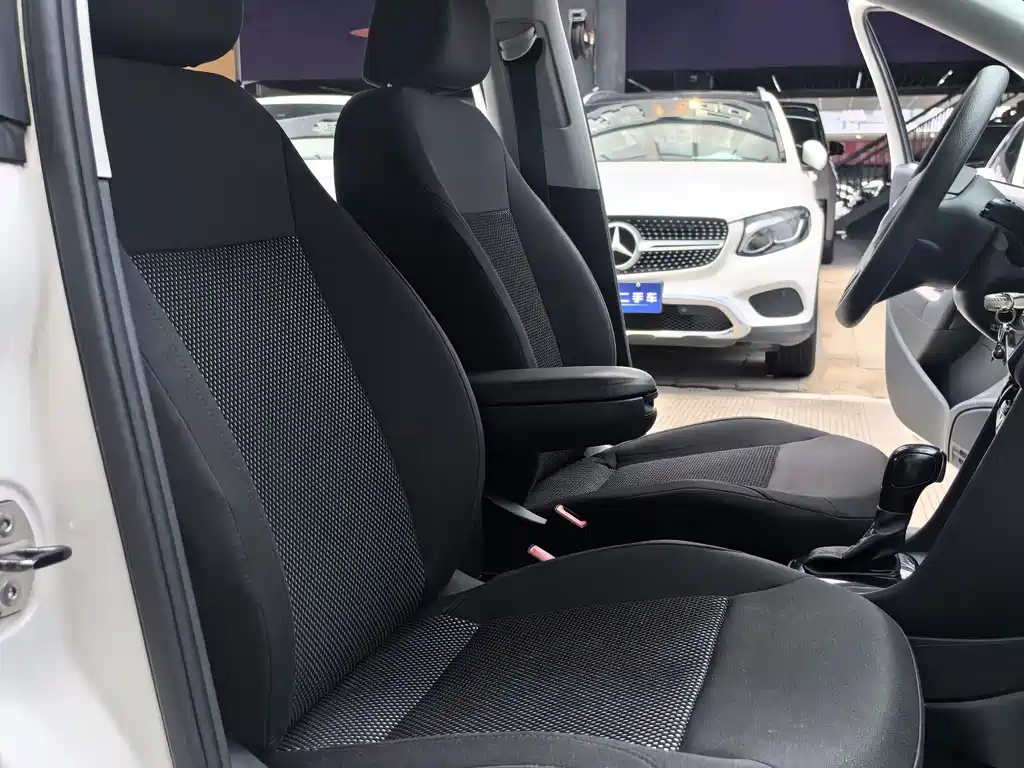Volkswagen Polo — миниатюра 10