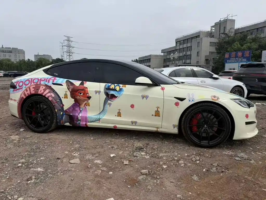 Tesla Model S — миниатюра 4