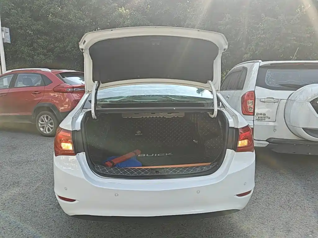 Buick Excelle — миниатюра 19