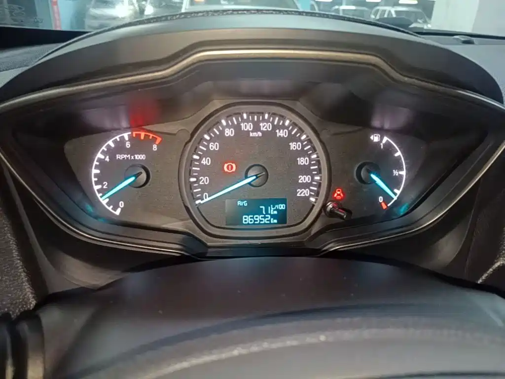 Ford Escort — миниатюра 12