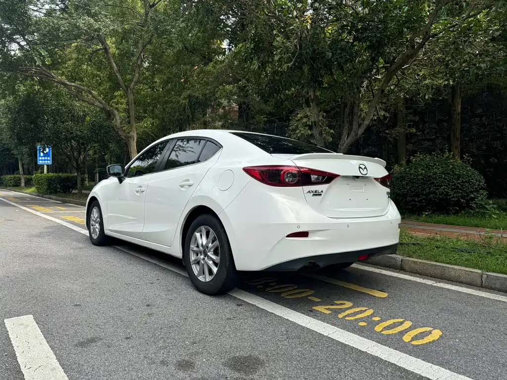 Mazda 3 Axela — миниатюра 9