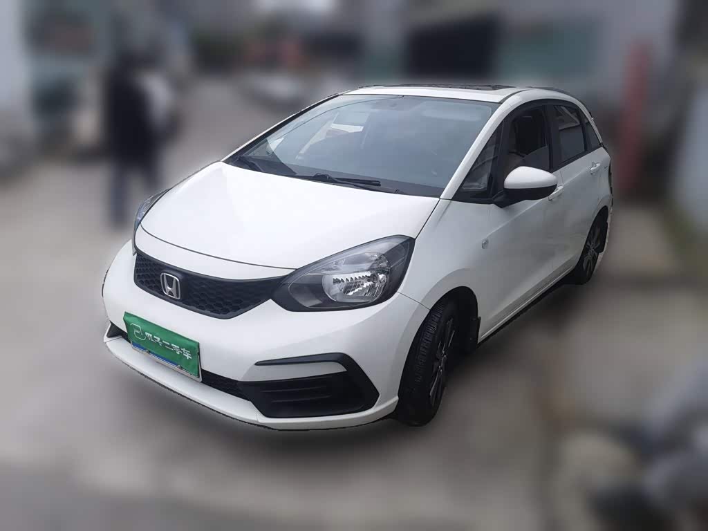 Honda Fit 1.5 л 2022 г. Белый, пробег 43000 км