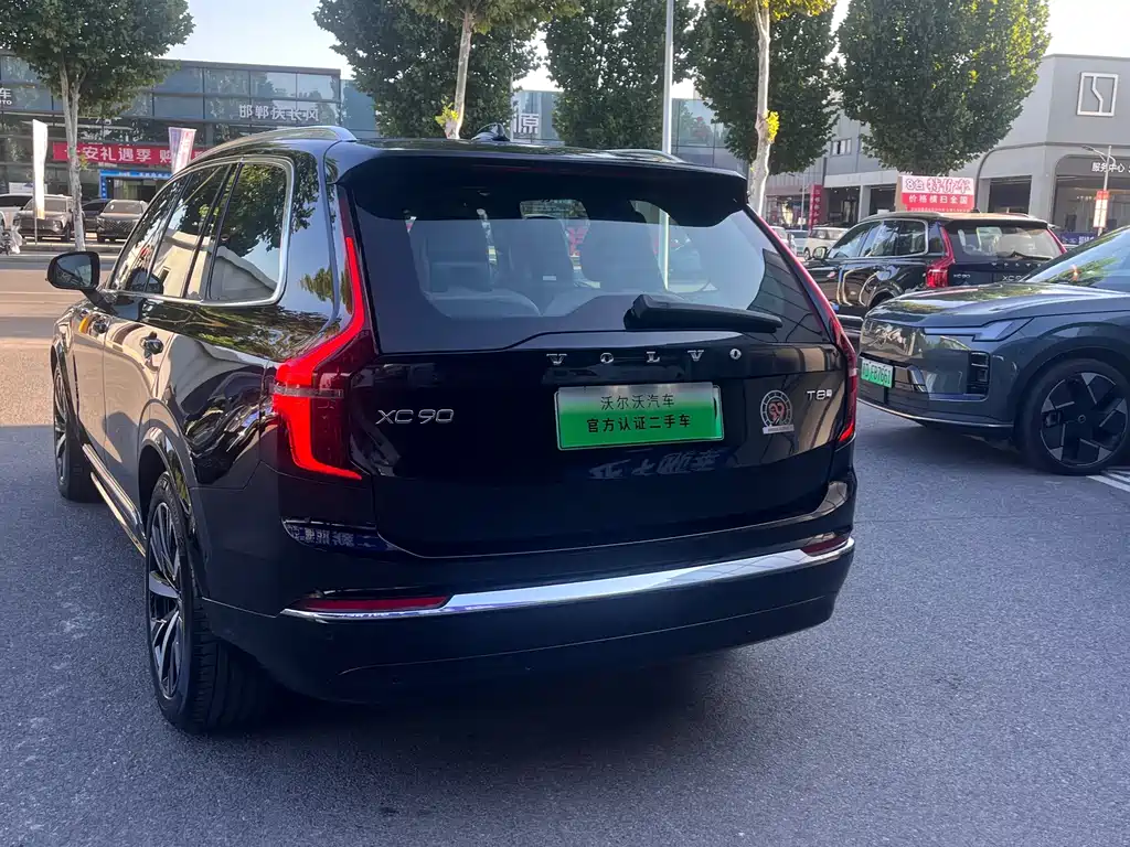 Volvo XC90 PHEV — миниатюра 9