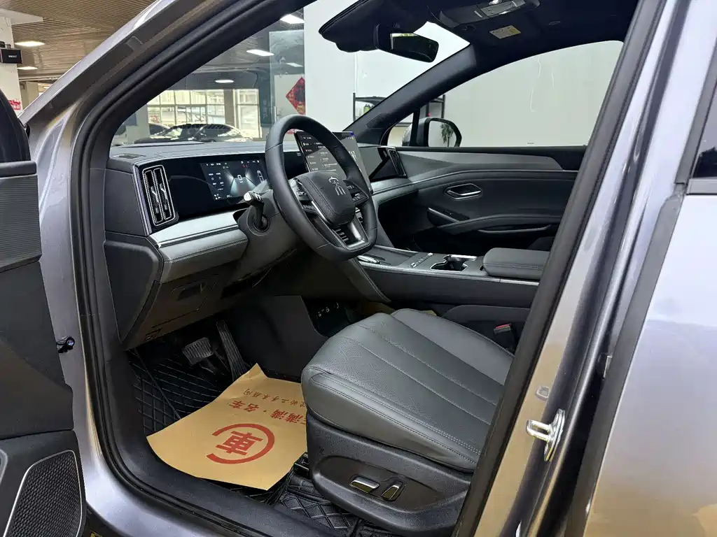 BYD L DM-i — миниатюра 4
