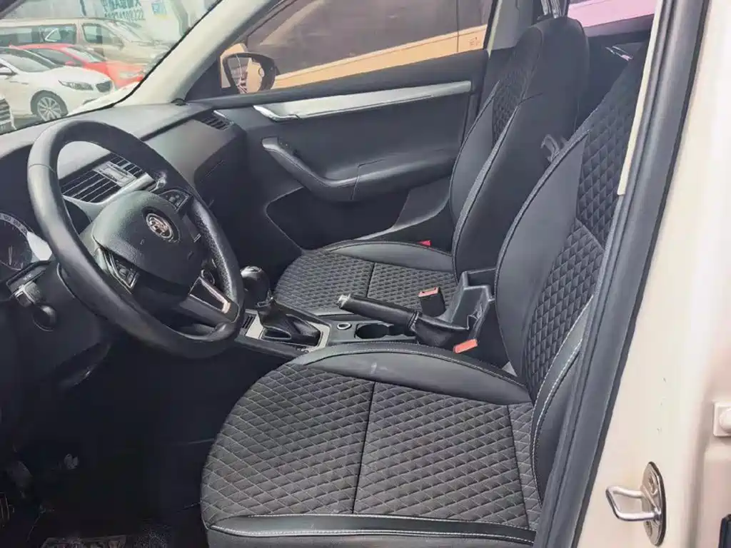 Skoda Octavia — миниатюра 13