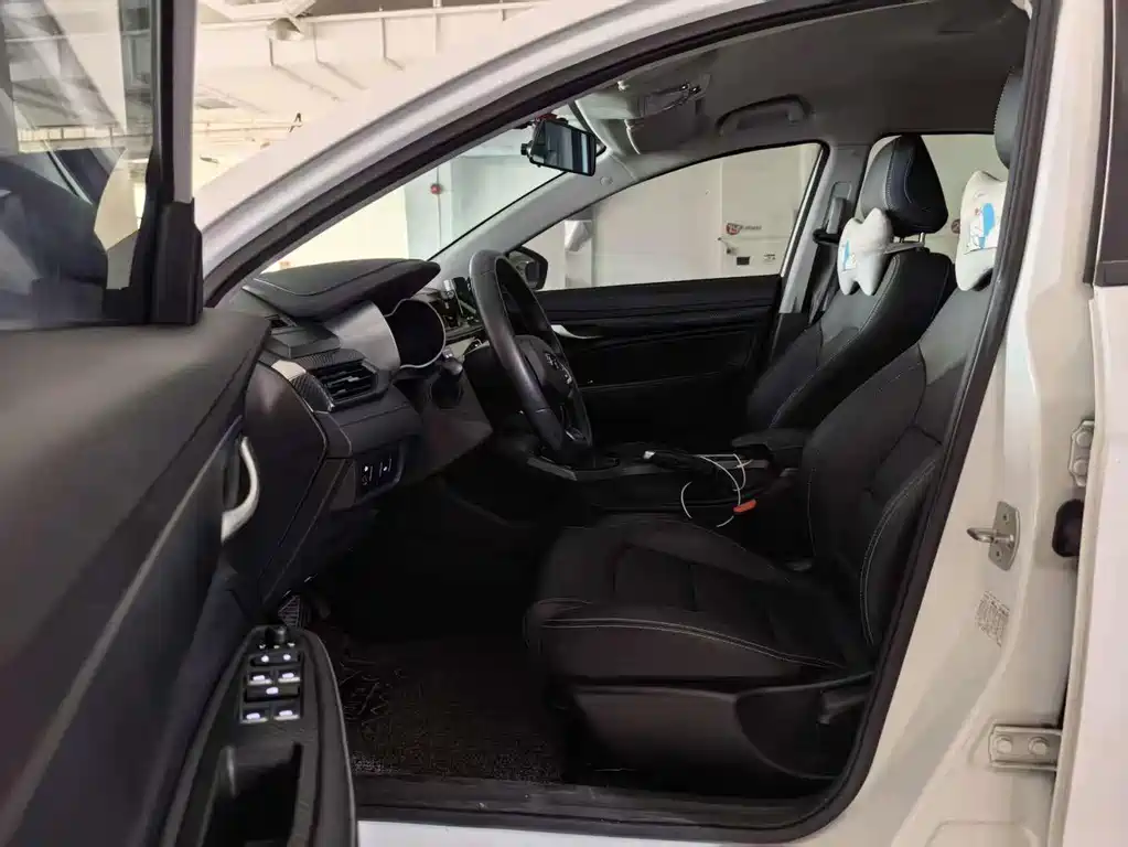 Geely Emgrand — миниатюра 3