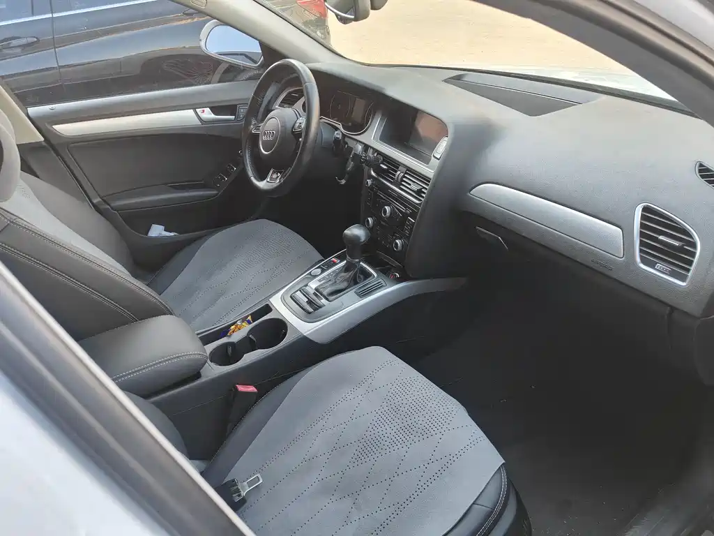 Audi A4L — миниатюра 4