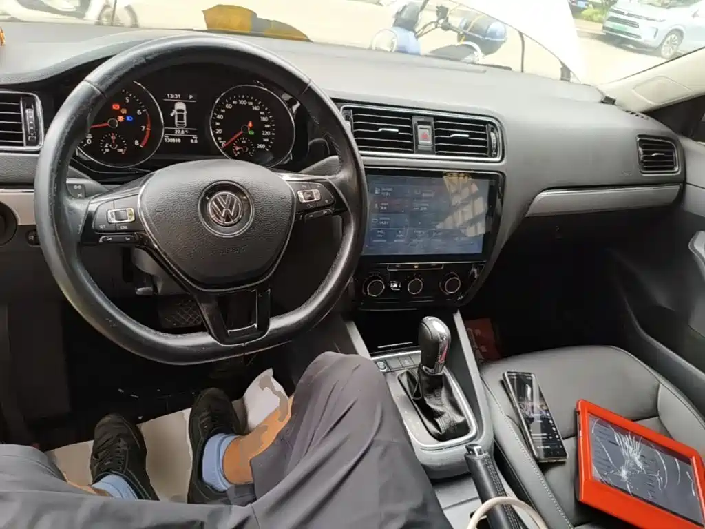 Volkswagen Sagitar — миниатюра 10
