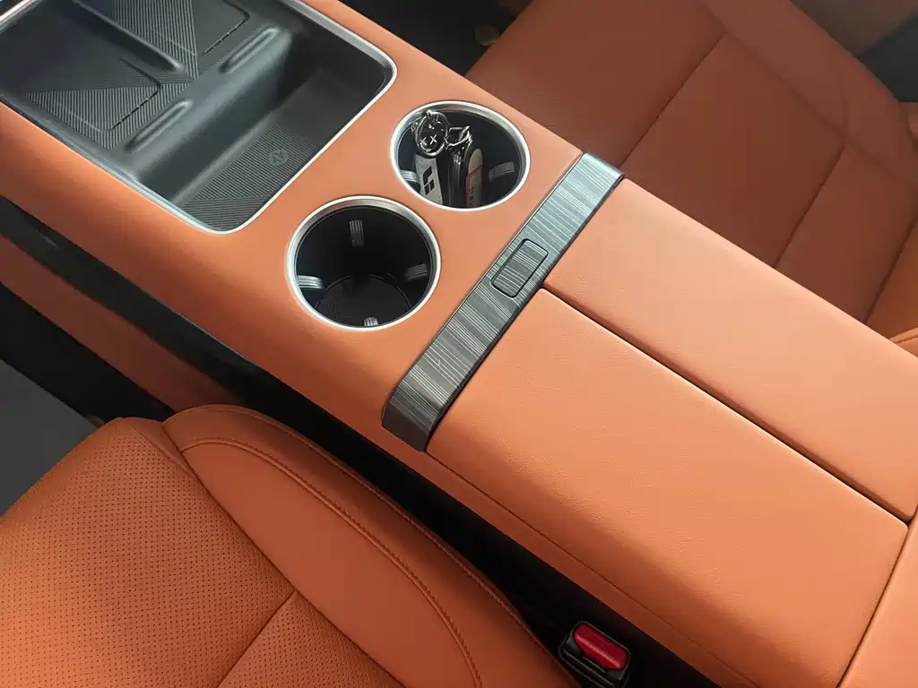 Li Auto Li L6 — миниатюра 16