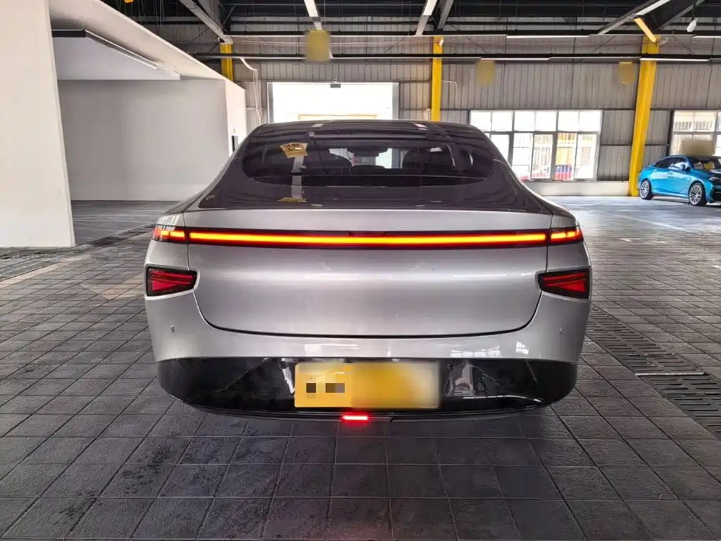 XPeng P7 — миниатюра 6