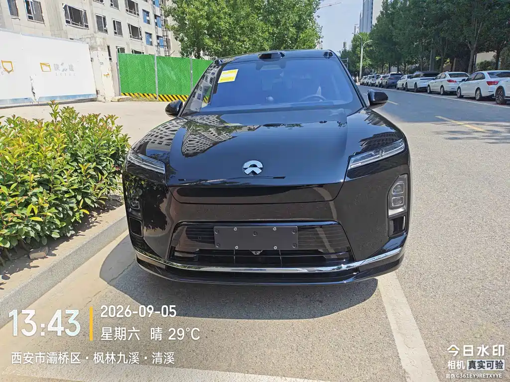 NIO ES8 — миниатюра 2