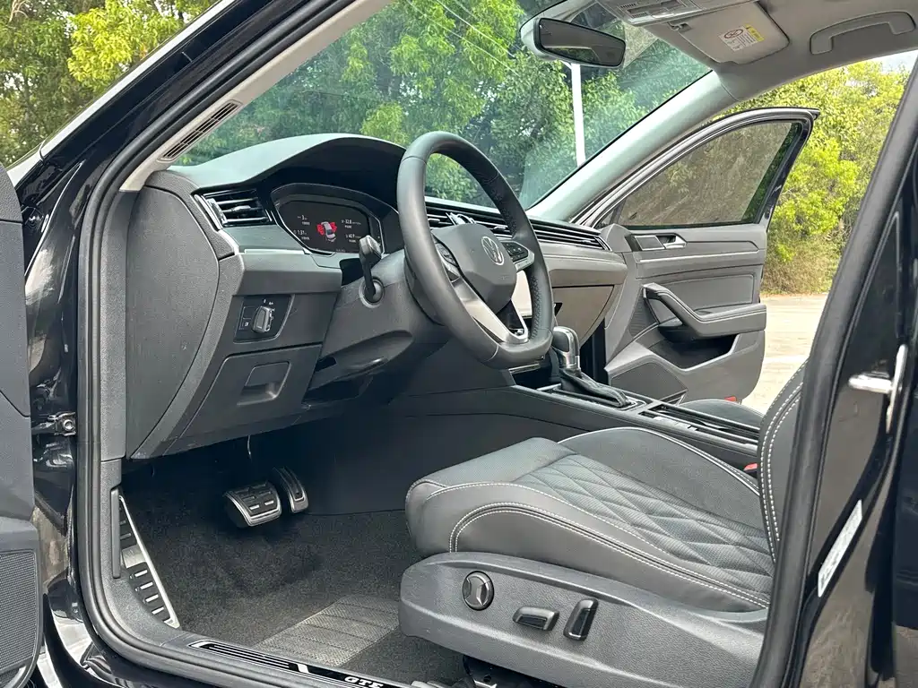 Volkswagen 迈腾 PHEV — миниатюра 5