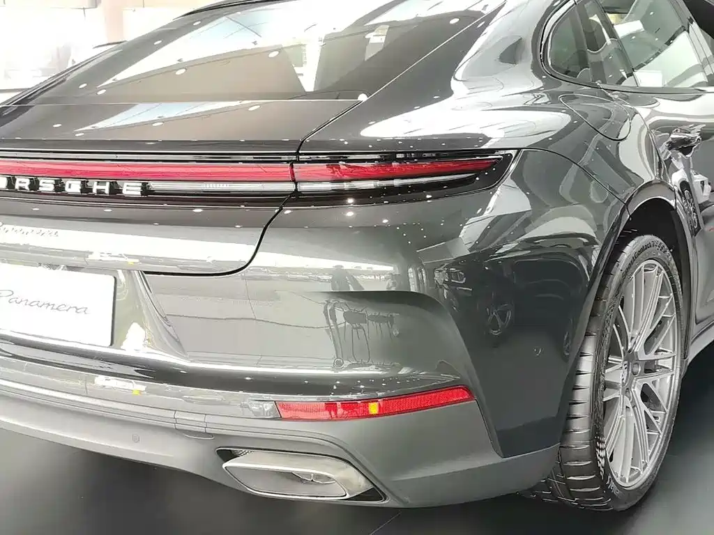 Porsche Panamera — миниатюра 6