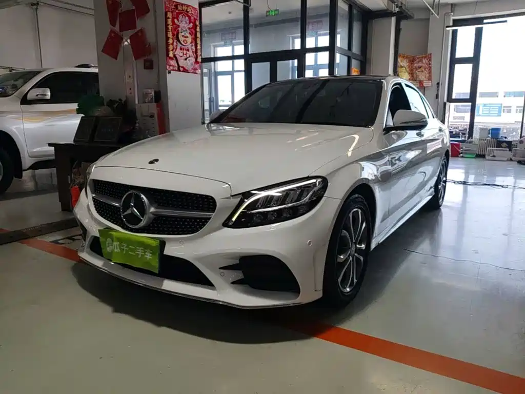 Mercedes-Benz C-Class — миниатюра 2