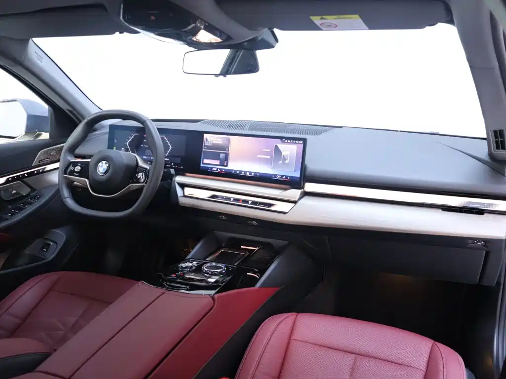 BMW 5 Series — миниатюра 20
