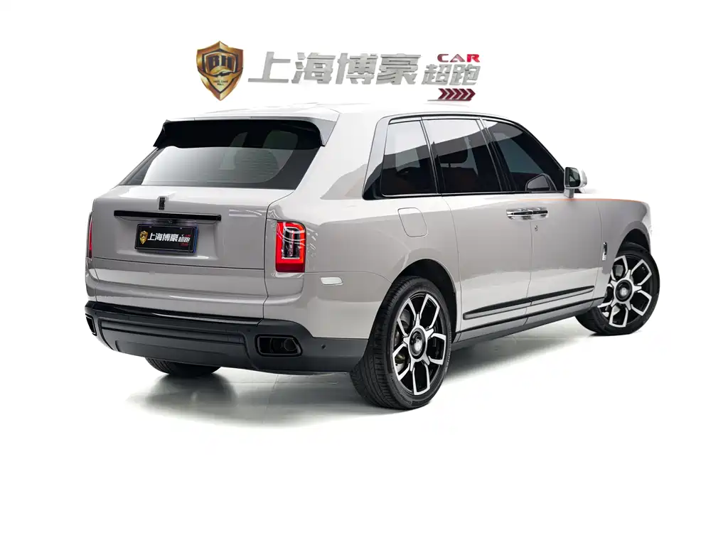 Rolls-Royce Cullinan 2022 мест