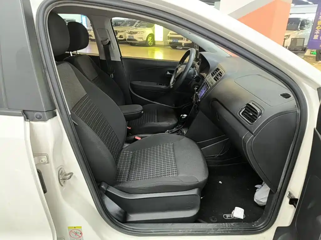 Volkswagen Polo — миниатюра 25