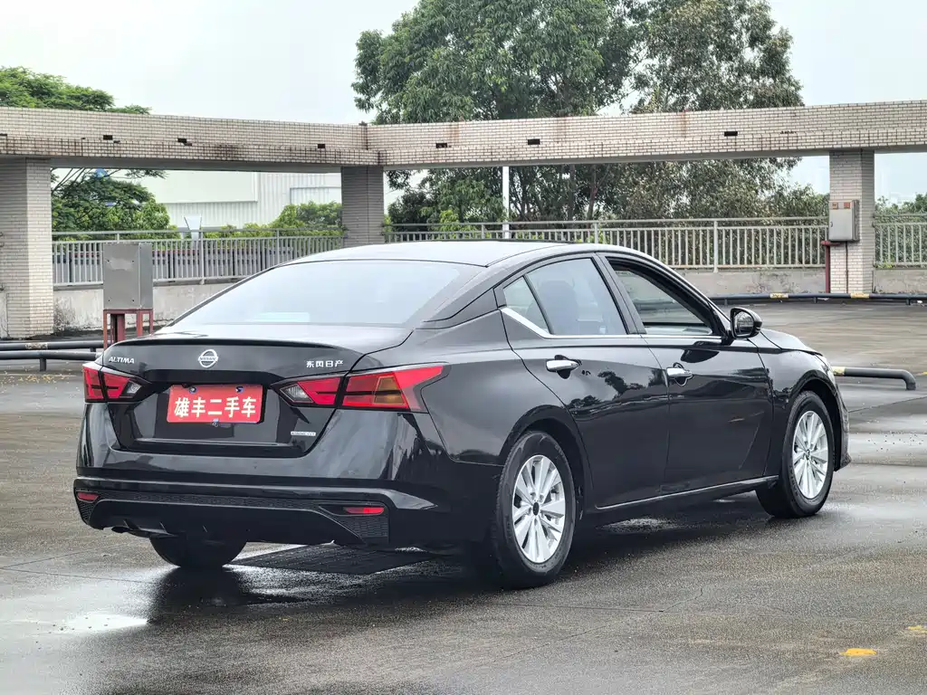 Nissan Teana — миниатюра 12
