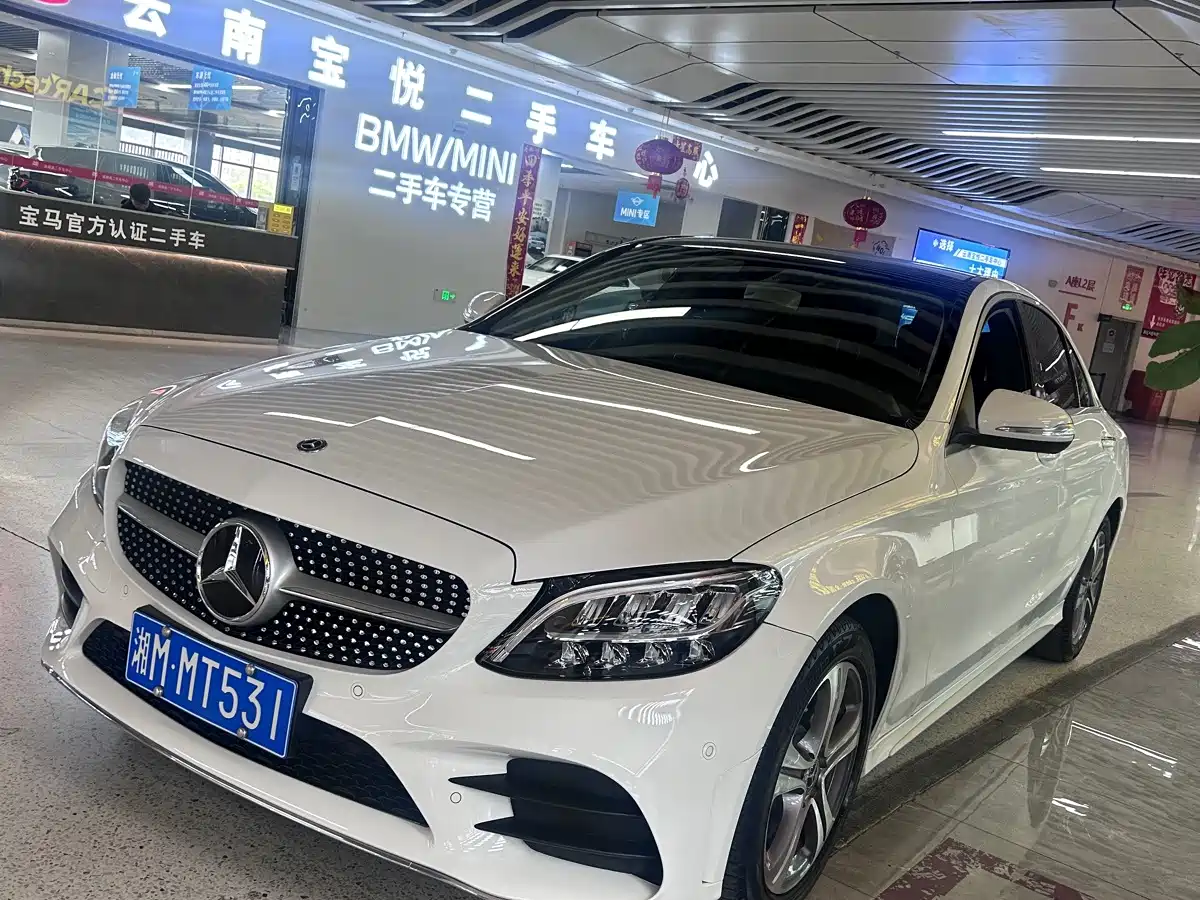 奔驰C级 2020款 改款 C 260 L 运动版 2020