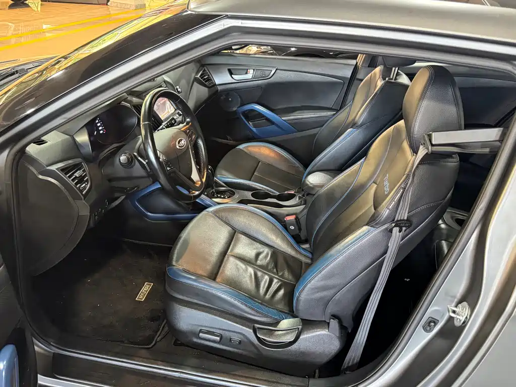 Hyundai Veloster — миниатюра 3