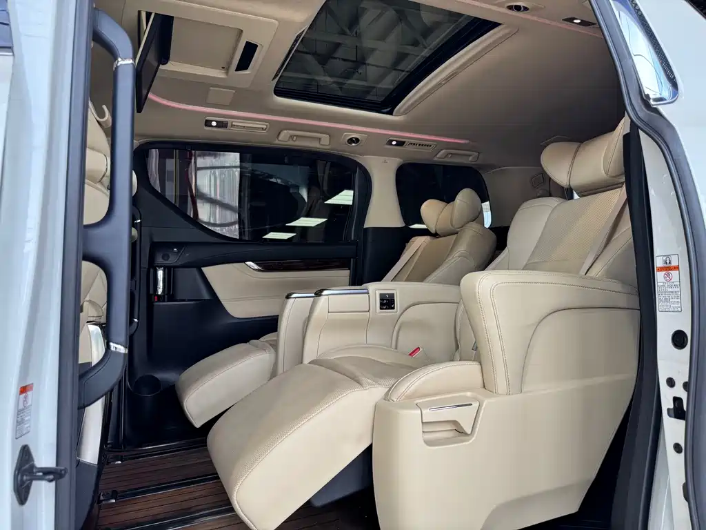 Toyota Alphard Facelift 3.5L Luxury Edition, фото 23