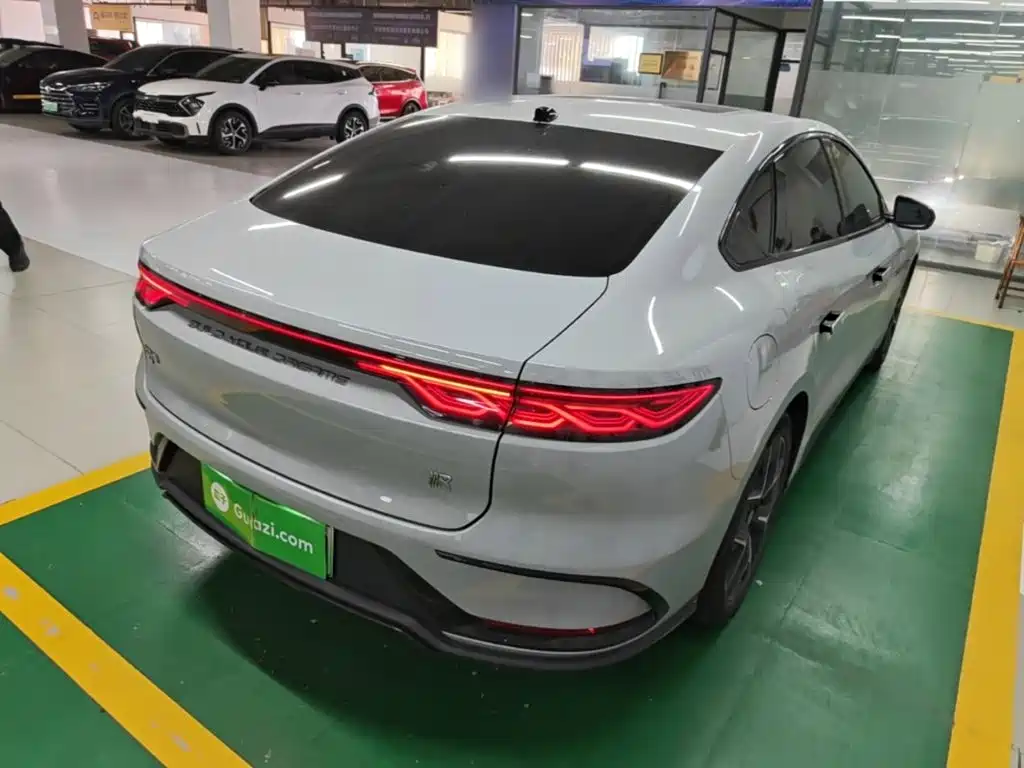 BYD Han — миниатюра 7