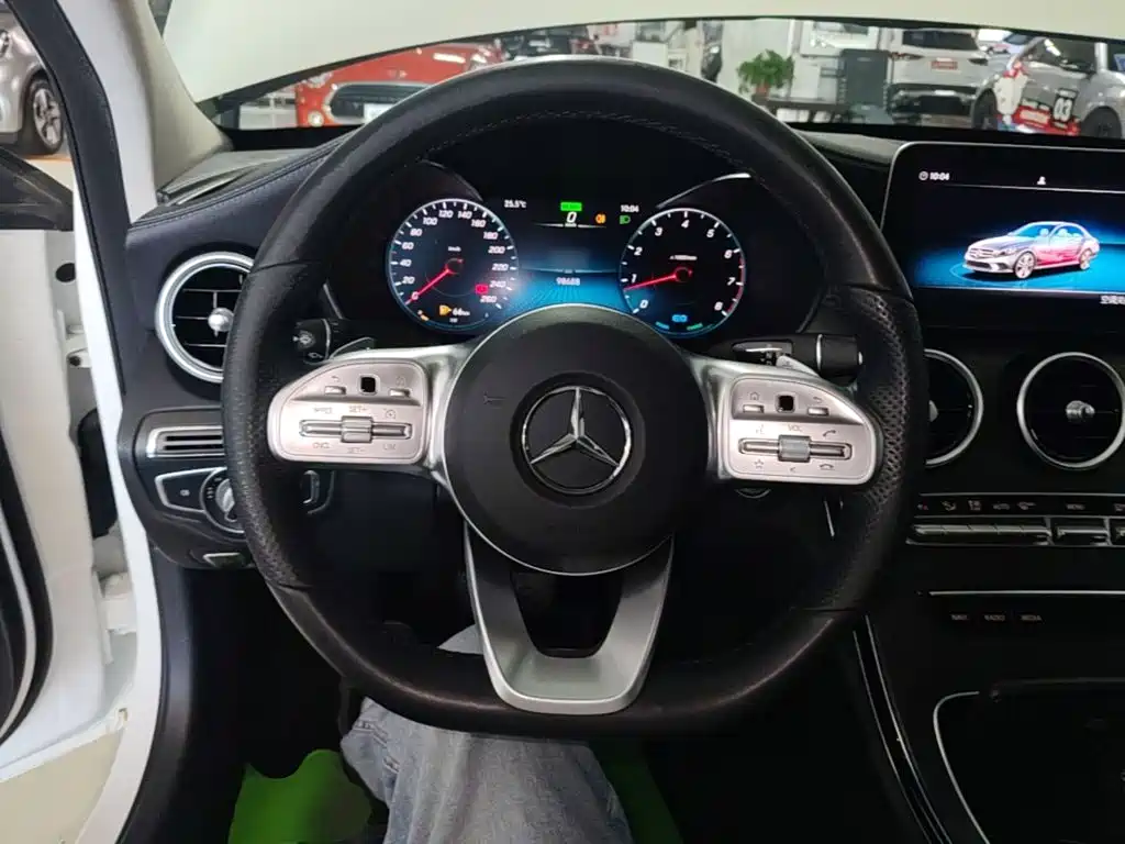 Mercedes-Benz C-Class — миниатюра 11