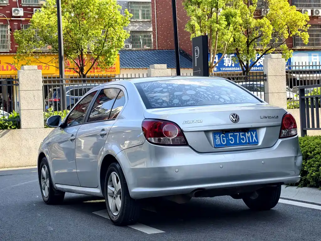 Volkswagen Lavida — миниатюра 3