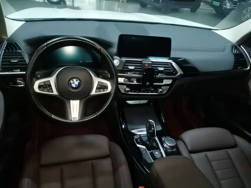 BMW X3 — миниатюра 10