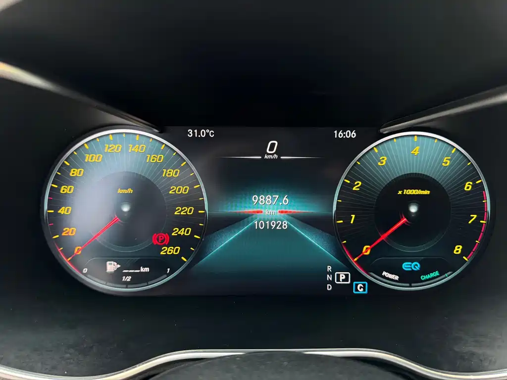 Mercedes-Benz C-Class — миниатюра 12