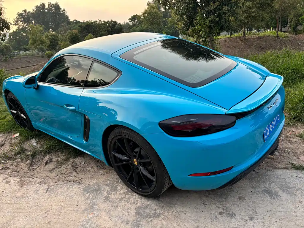 Porsche 718 2018 Cayman 2.0T