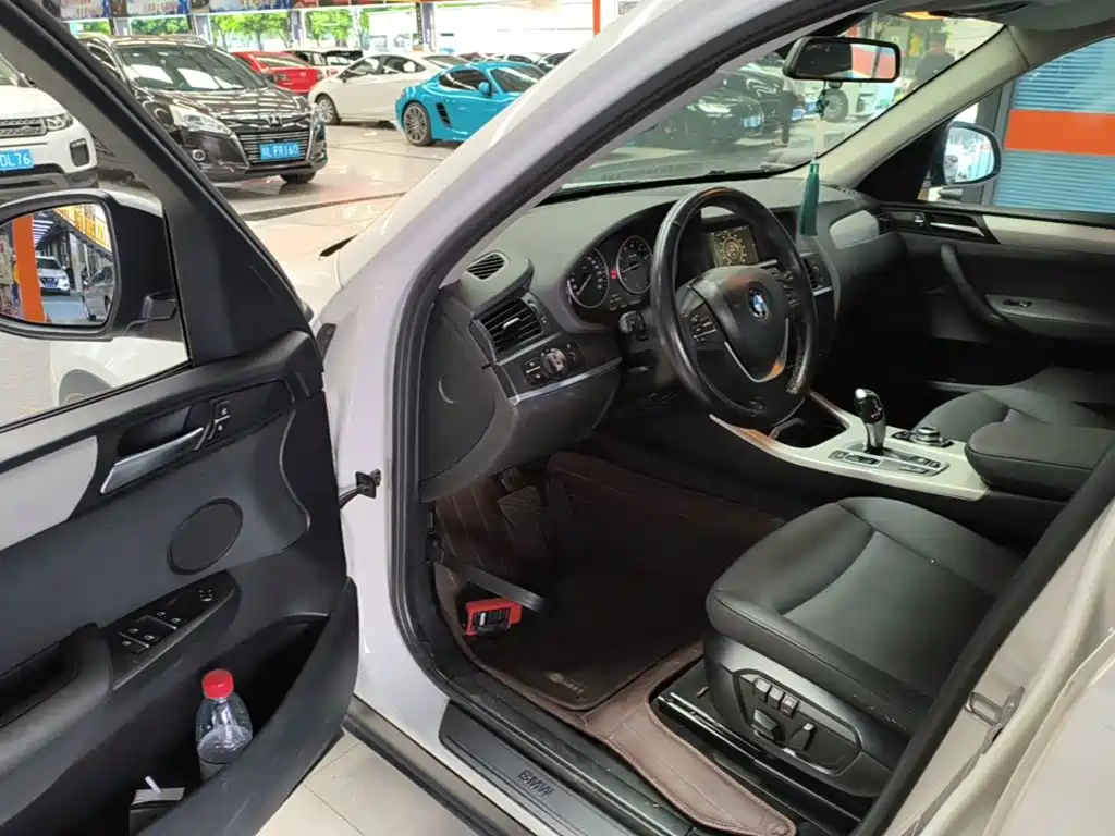 BMW X3 (Import) — миниатюра 16
