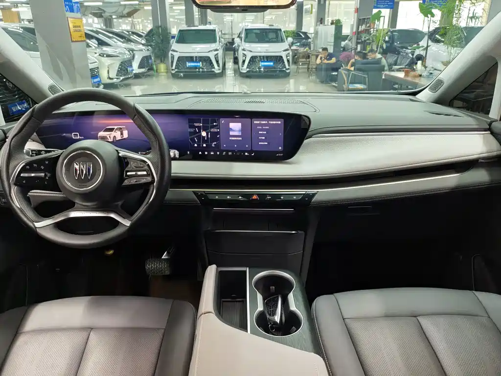 Buick GL8 — миниатюра 4