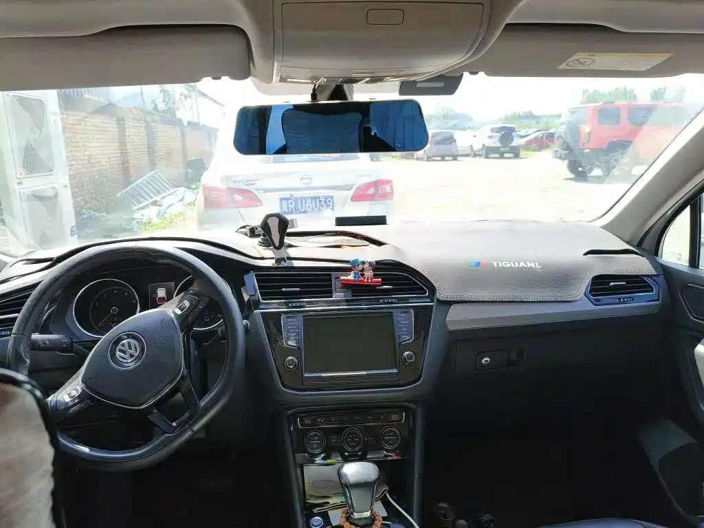 Volkswagen Tiguan L — миниатюра 8