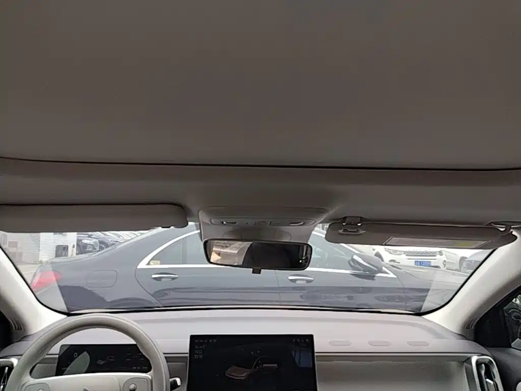 Leapmotor Leapmotor B01 — миниатюра 18