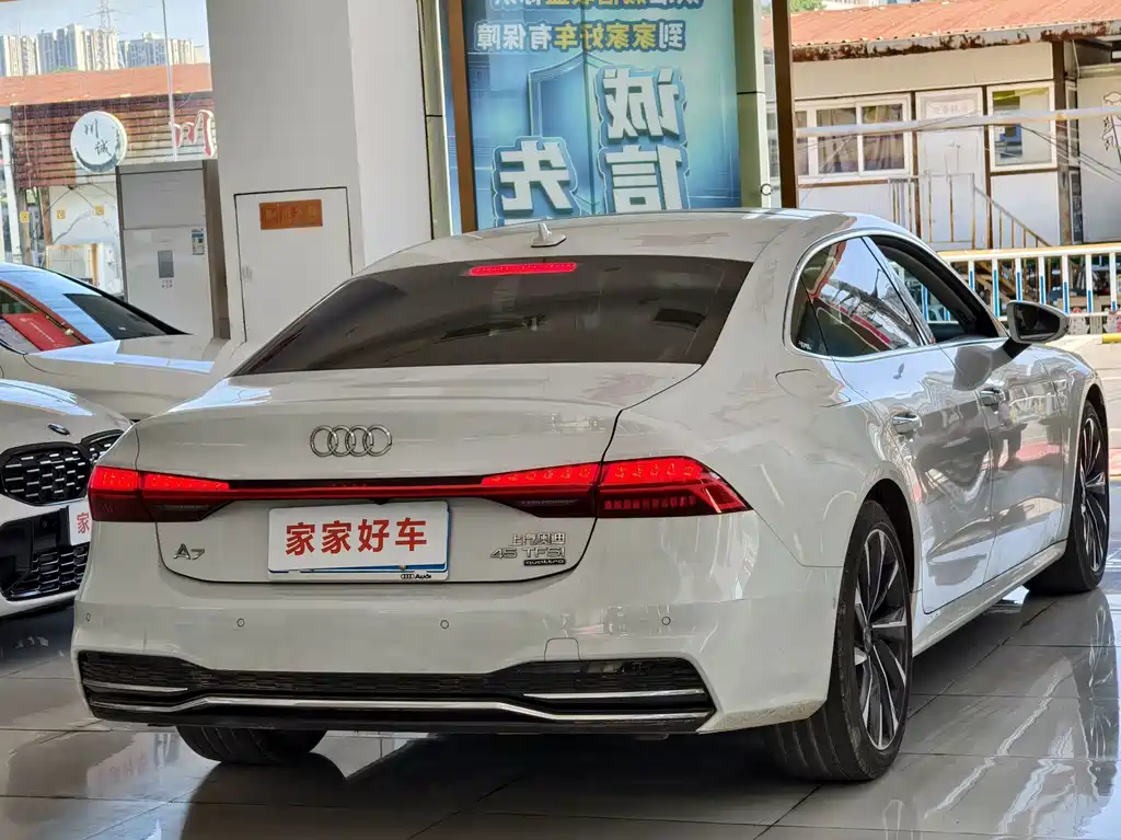 Audi A7L — миниатюра 9