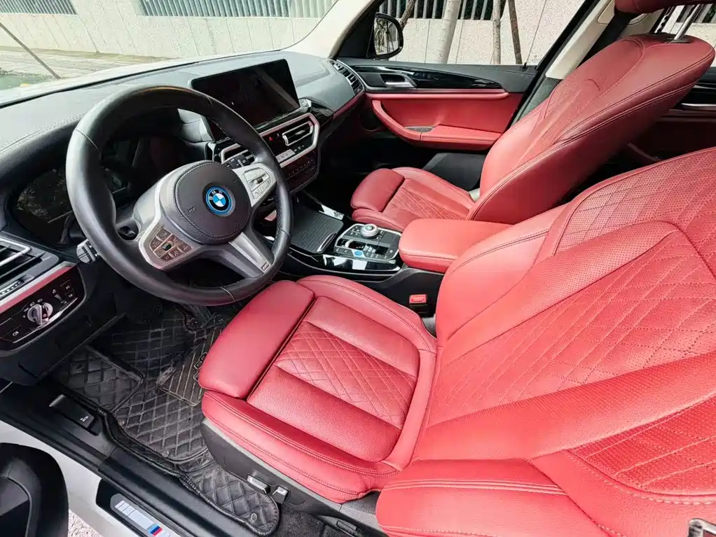 BMW iX3 — миниатюра 14
