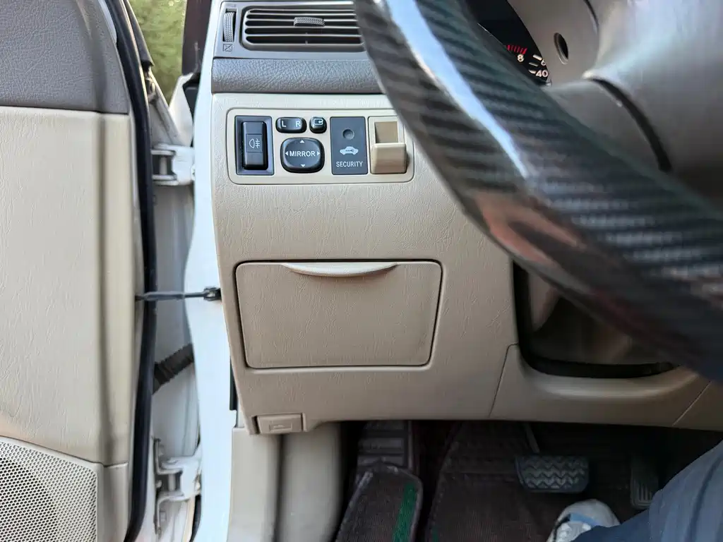 Toyota Corolla — миниатюра 12